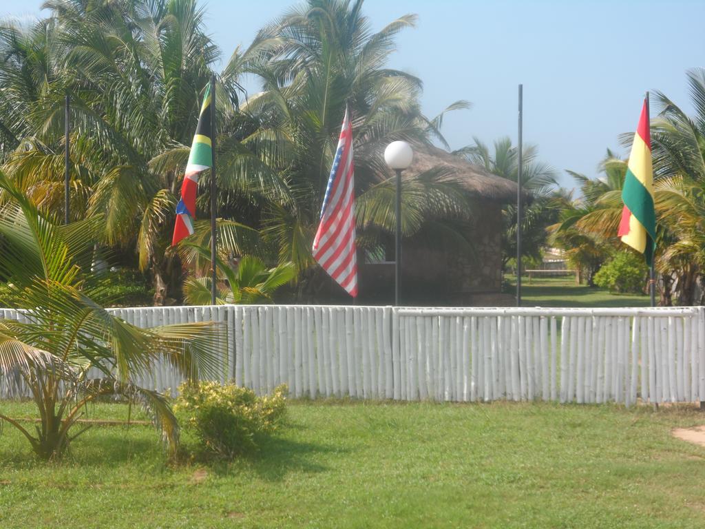 Legacy Tribe Beach Resort Prampram Luaran gambar