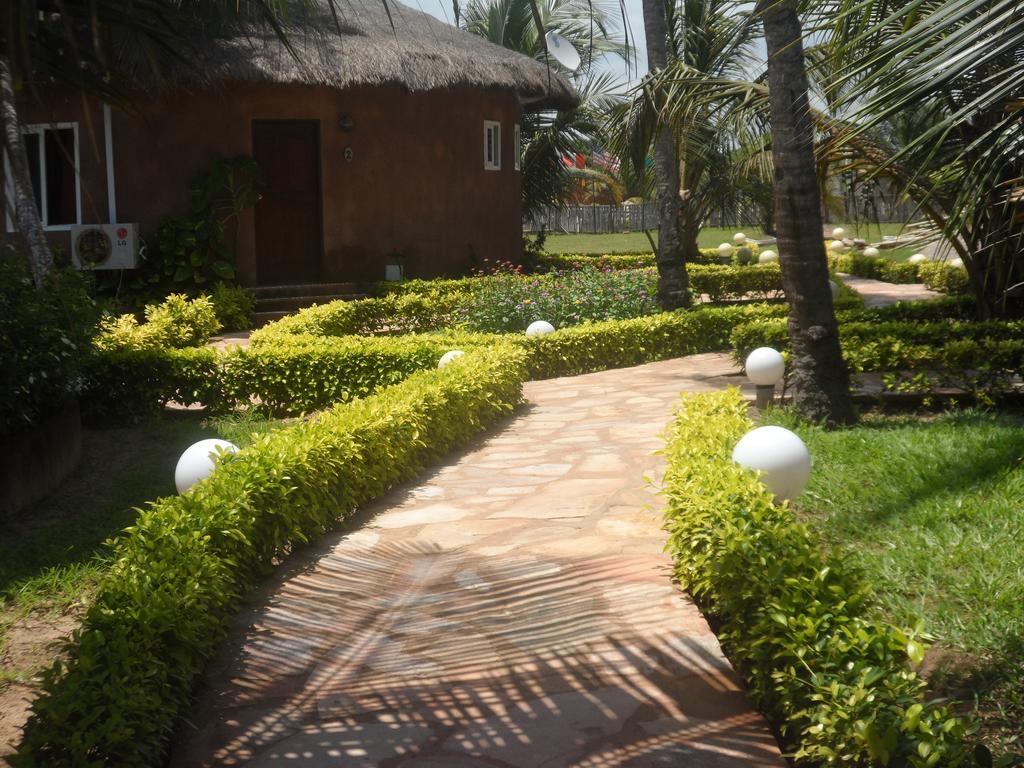 Legacy Tribe Beach Resort Prampram Luaran gambar