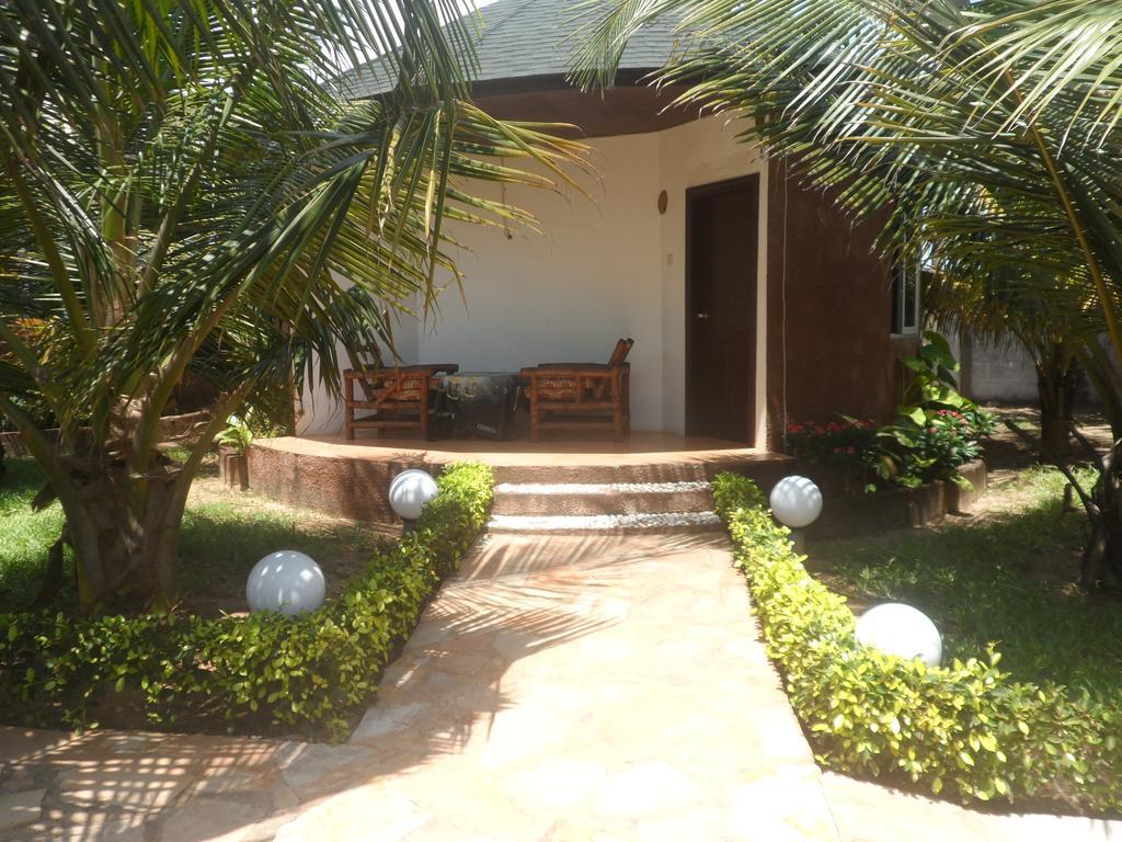 Legacy Tribe Beach Resort Prampram Luaran gambar
