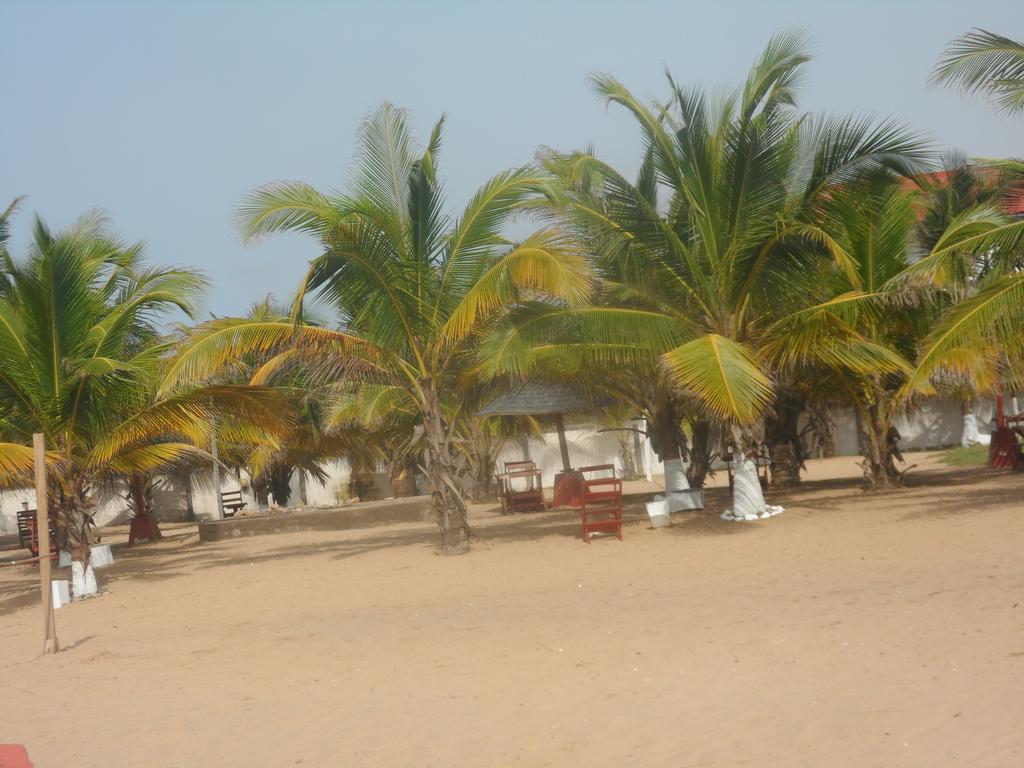 Legacy Tribe Beach Resort Prampram Luaran gambar